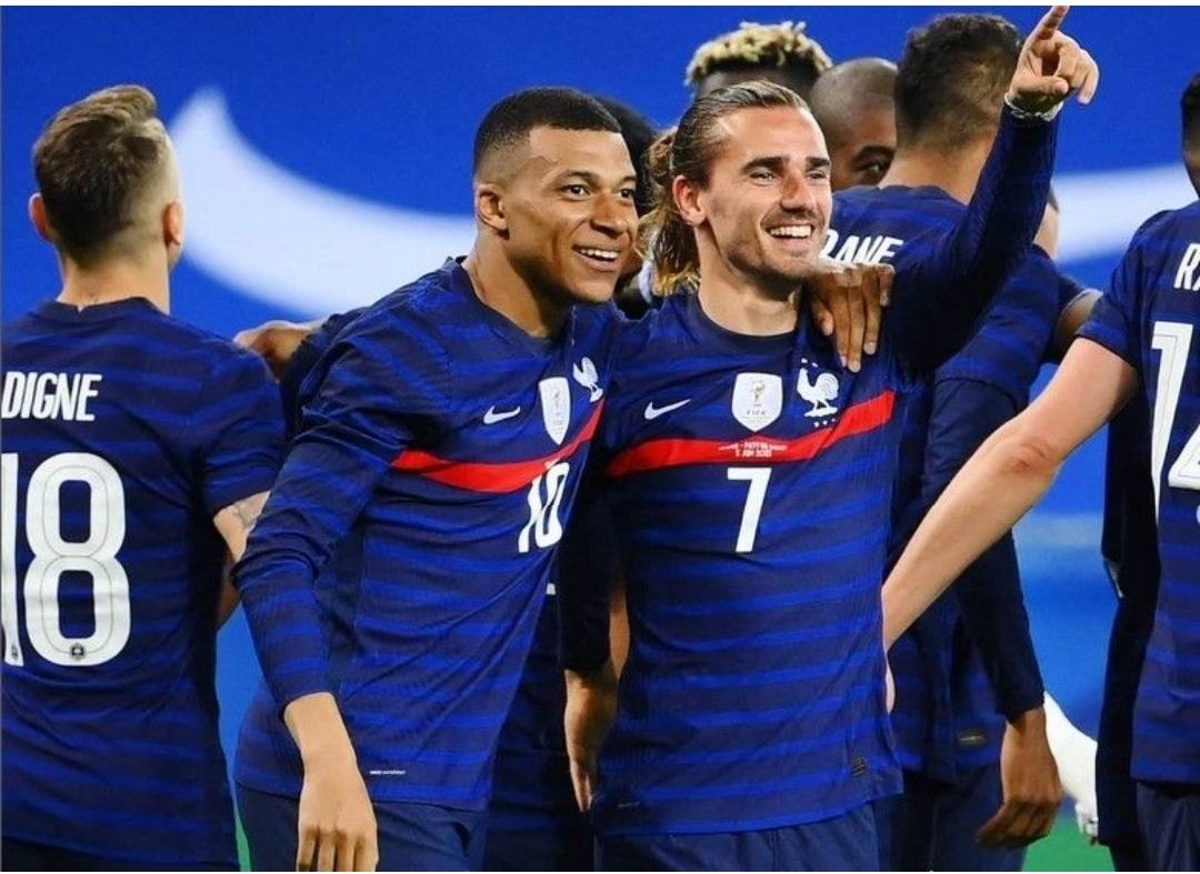 Timnas Prancis. Papan skor Piala Dunia 2022 berikut hasil kualifikasi Argentina, Prancis, Inggris dan Belanda. / Instagram @equipedefrance/