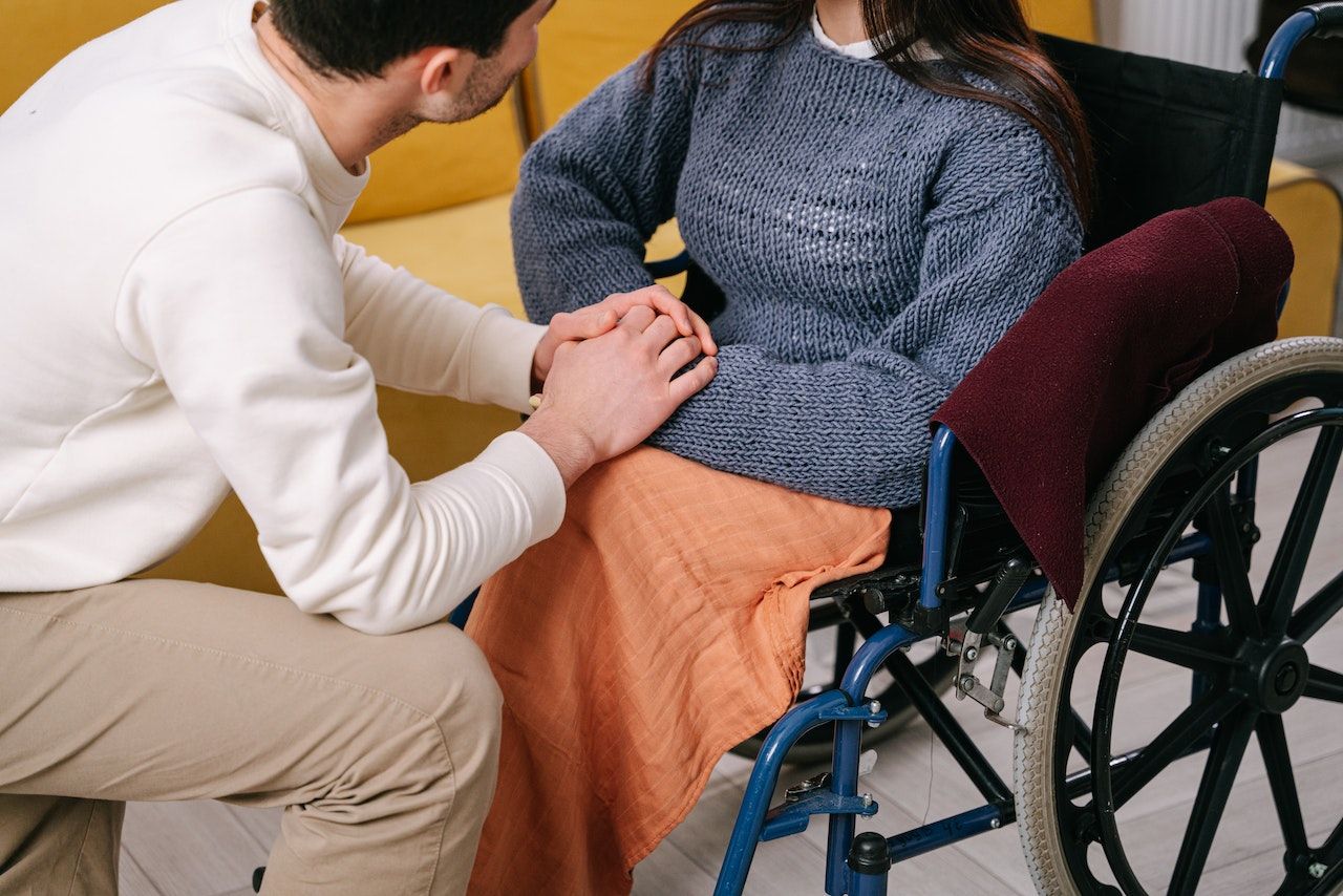 Ilustrasi - Apakah BLT Penyandang Disabilitas cair Februari 2023? Cek bocoran tanggal pencairan bansos bulan ini di sini.