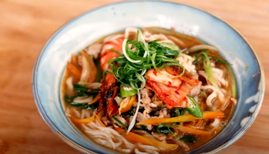 Resep Jjampong Halal dengan Bahan Lokal, Mie Seafood Pedas Korea yang Menggugah Selera