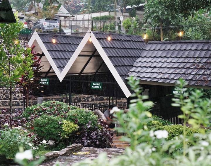 Wisata Alam dan Kuliner di Saung Ende Serang Banten, cocok untuk healing, rekreasi, dan piknik bersama keluarga dan kerabat./Tangkapan layar/Instagram @saungende