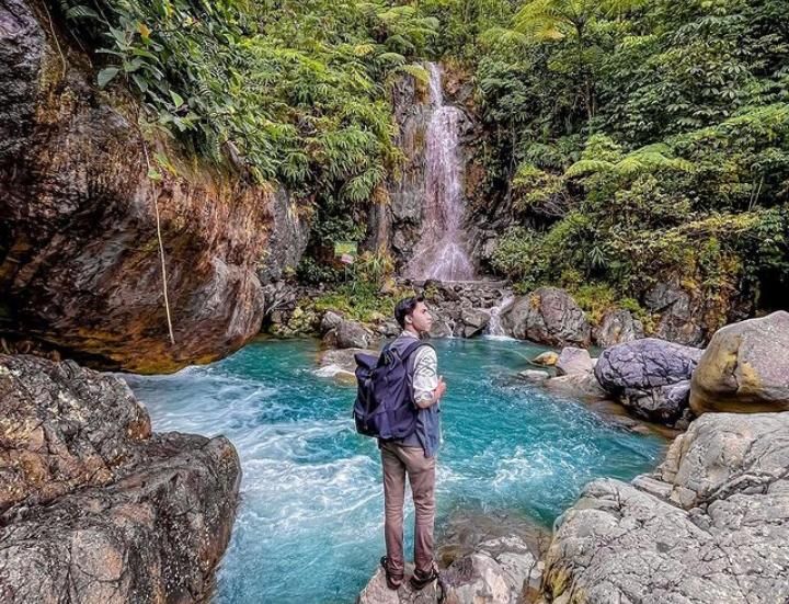 3 Wisata Curug Atau Air Terjun Di Bogor Dalam Satu Area Yang ...