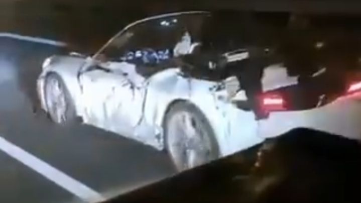 Video kecelakaan Mobil Porsche Jerman yang berjalan dengan sopir tanpa kepala yang viral di sosmed/Twitter/@mwv_mystic