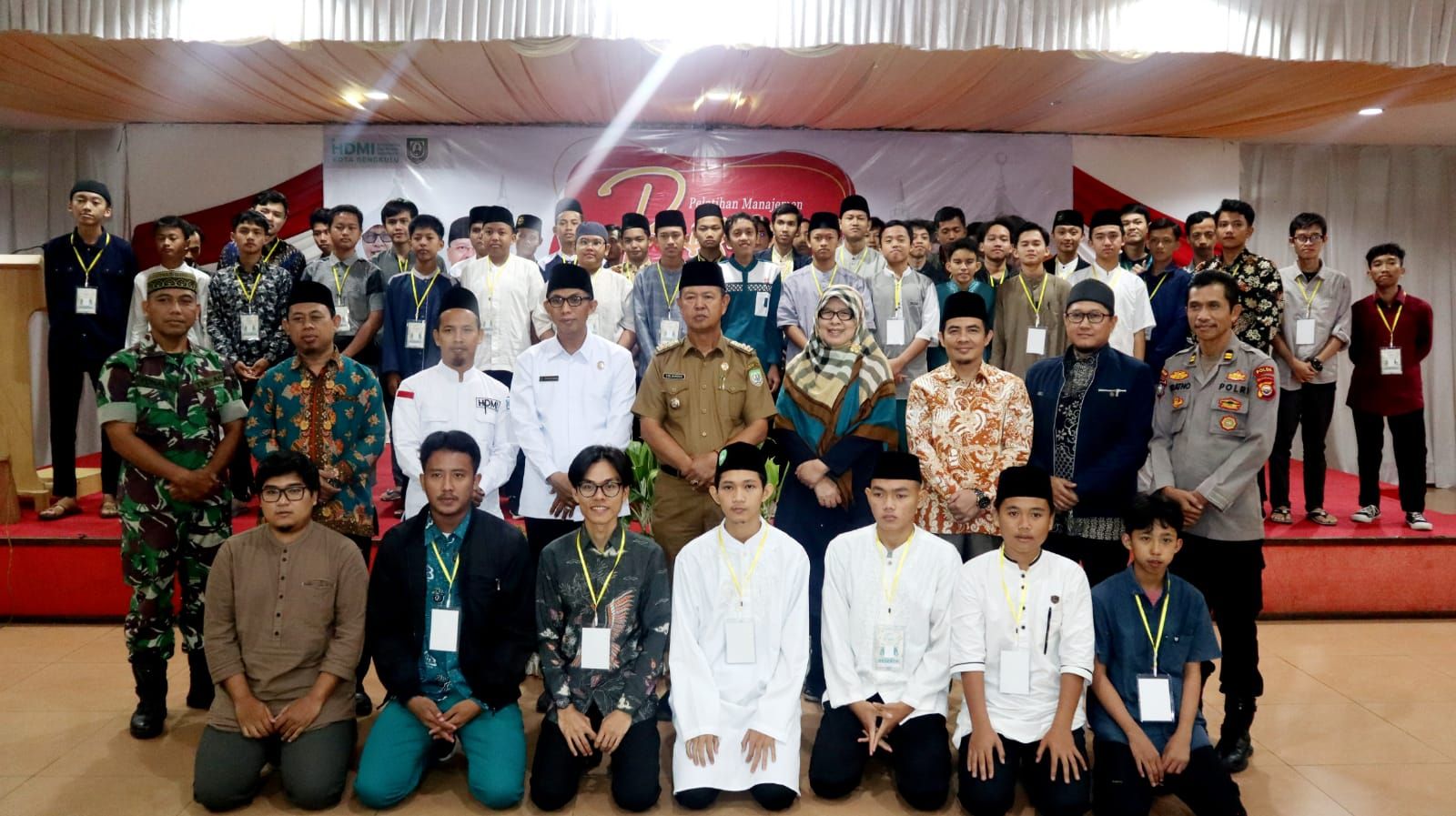 Ratusan Pemuda dan Pemudi mengikuti kegiatan manajemen Remaja Islam Masjid (RISMA) 