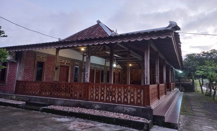 Ndalem Sabine mempertahankan kesan tradisional dan suasana alami.*  z