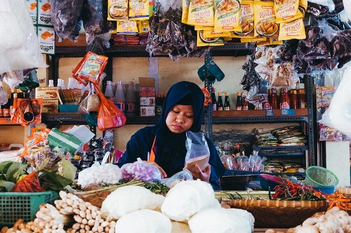 Jutaan muslim di seluruh dunia merasakan tekanan kenaikan harga di tengah bulan Ramadhan, bagaiman di Indonesia?*