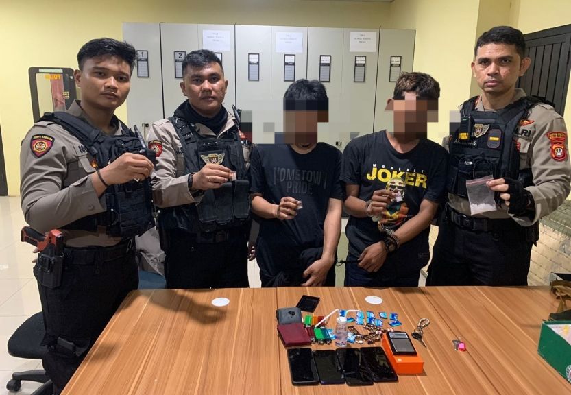 Dua pemuda diamankan karena bertransaksi sabu yang dibungkus permen.