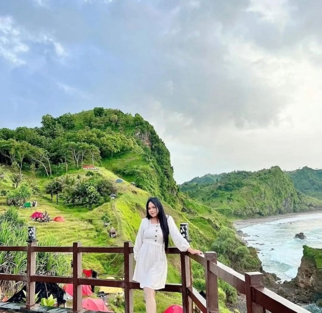 Pantau Menganti. Spot Instagramable 5 Wisata Hits Kebumen: Pitris Ocean, Pantai Kebumen hingga Lihat Pelangi di Taman Badegolan