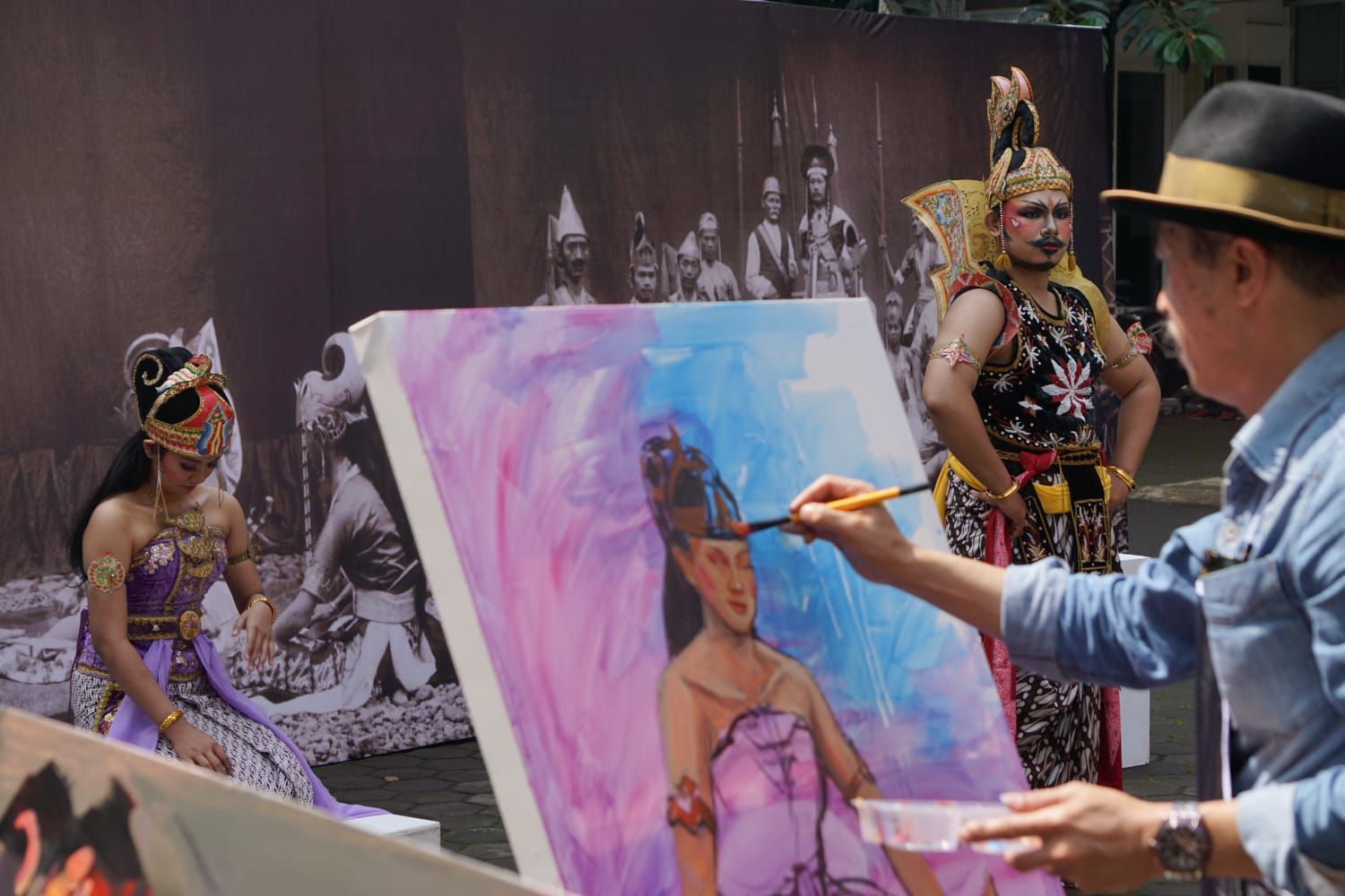 Lomba Cosplay Wayang tingkat SMA Sederajat Se Bandung Raya, Live Painting, dan Pertunjukkan Wayang Orang Meriahkan Lanjutan ISBI Bandung Arts Festival 2022