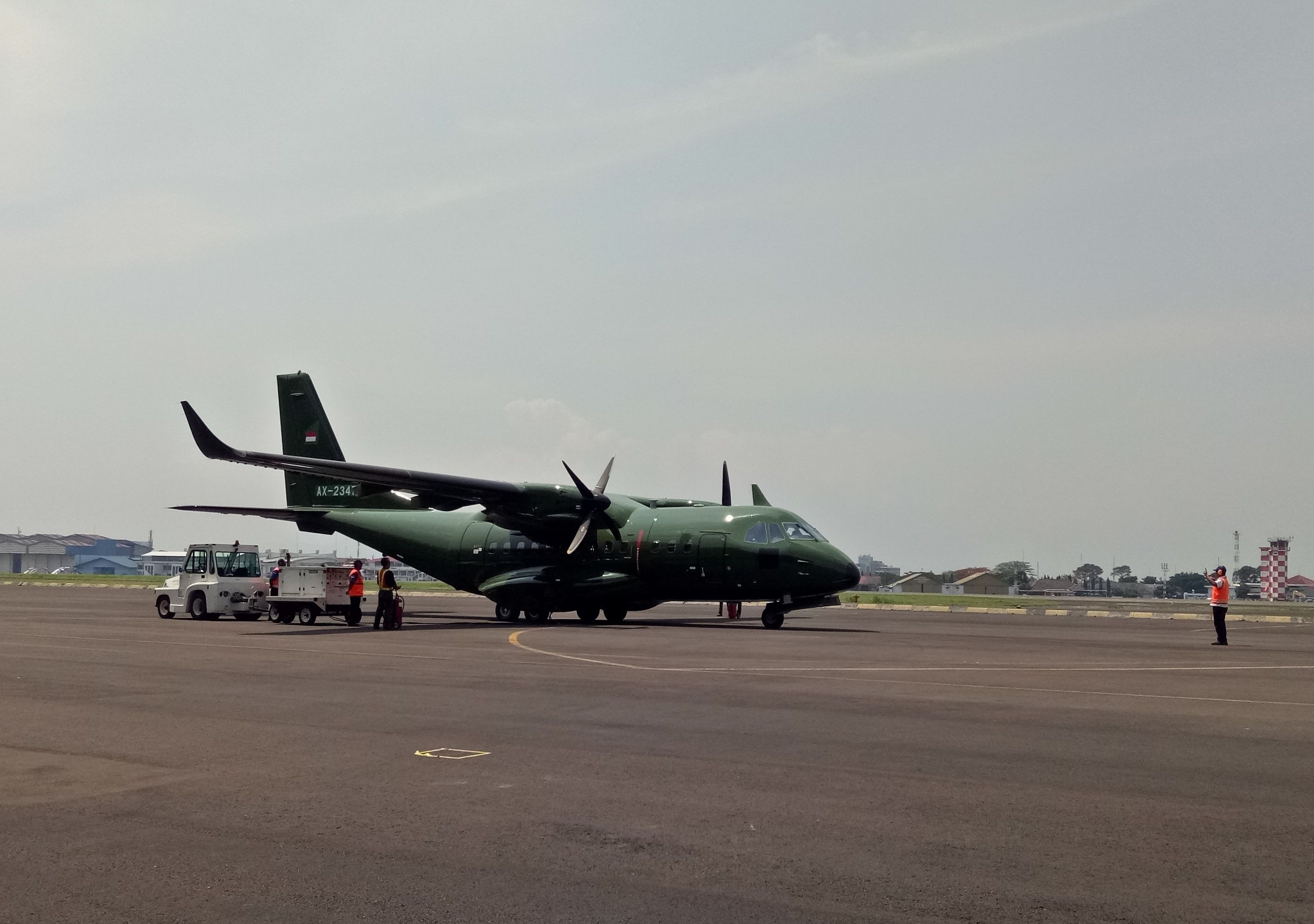 Ekspor pesawat militer produksi PTDI ke Nepal di depan hanggar Main Assembly Line