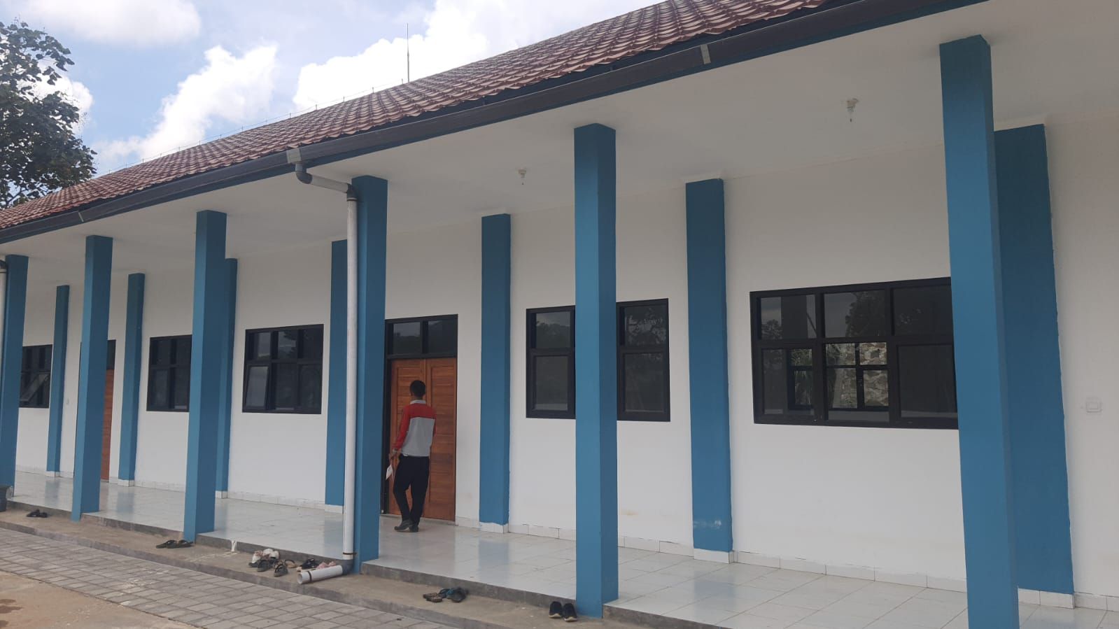Terdapat 19 desa yang terkena dampak dari pembangunan PLTA Upper Cisokan Pumped Storage (UCPS), di antaranya 6 desa dari Kab. Bandung Barat
