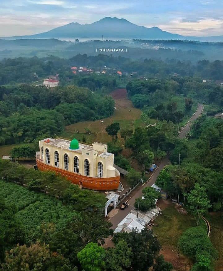 5 Tempat Wisata di Semarang 2022 : Kawasan Kota Lama, Candi Gedong Songo, Hingga Masjid Kapal Semarang