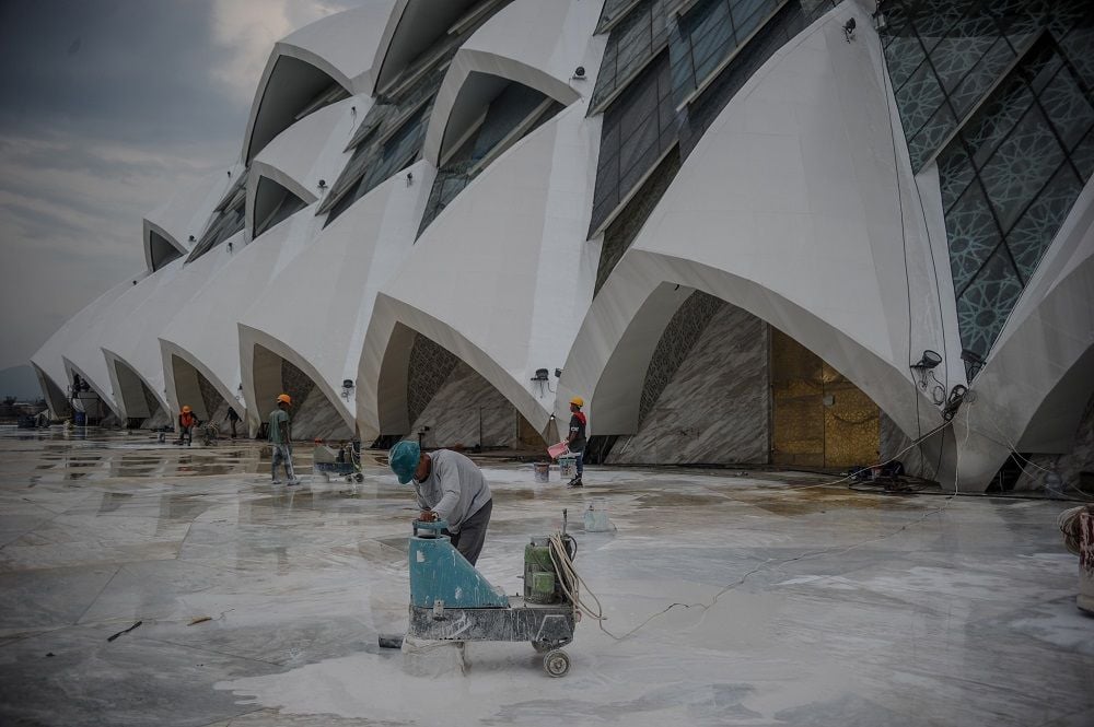 Foto-foto Masjid Al Jabbar Di Bandung, Cantiknya Nirmana Di Dalam Dan ...