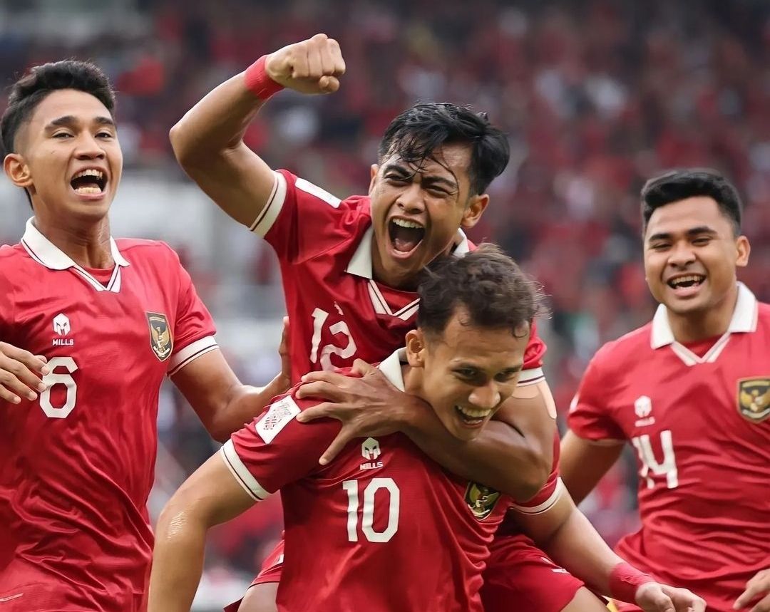 Kết quả bóng đá AFF Cup hôm nay: Ngôi đầu BXH đổi chủ, Thái Lan nguy cơ gặp ĐT Việt Nam ở bán kết
