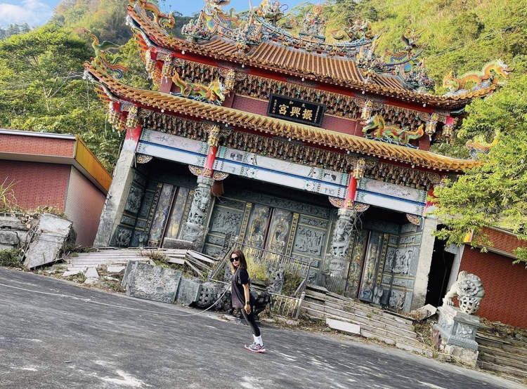 Istana miring Zhenxing Taihe di Taiwan.*  