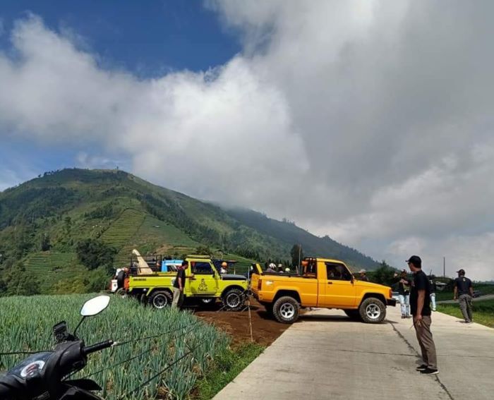 Ke Dieng naik Jeep, ersewaan jeep ada di Kecamatan Bawang, Kabupaten Batang
