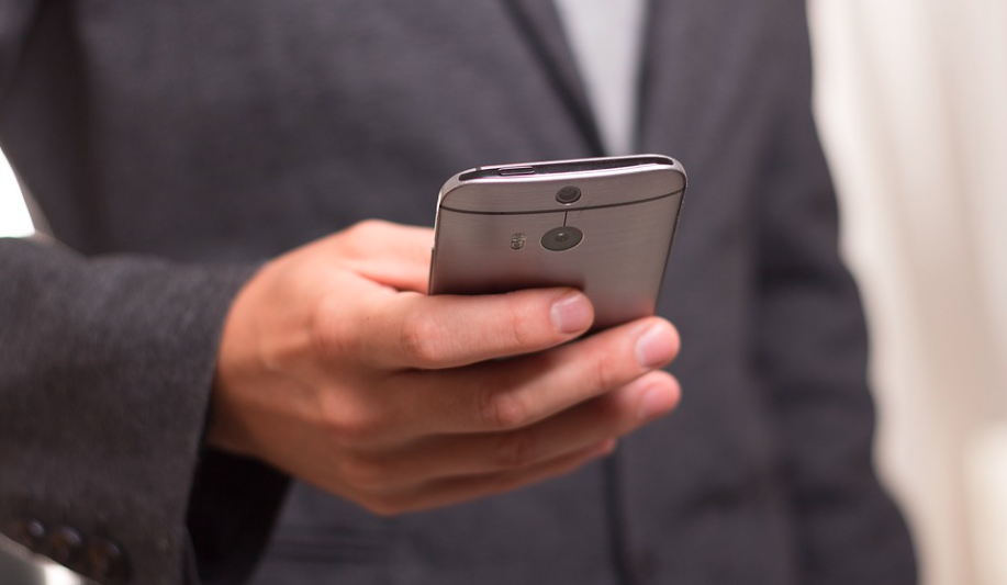 Berikut ini langkah-langkah atau cara membayar tagihan listrik melalui aplikasi belanja online, seperti Shopee, Tokopedia, dan Bukalapak