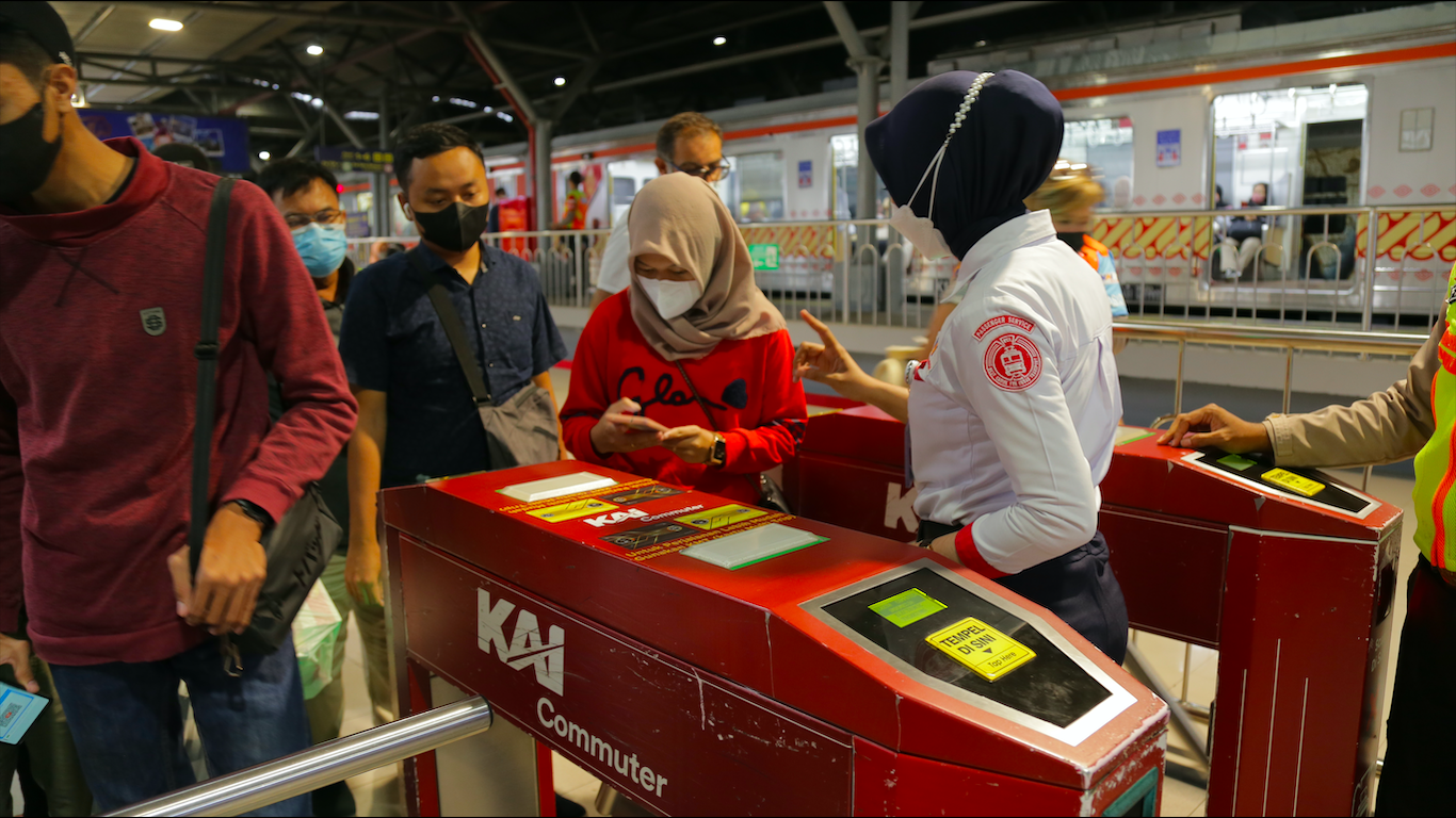 Jadwal KRL Solo-Jogja dan Jogja-Solo terbaru 2023 untuk hari ini, Senin, 20 Maret 2023 dilengkapi jam keberangkatan.
