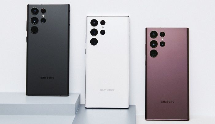 Harga Samsung Galaxy S22 Ultra /