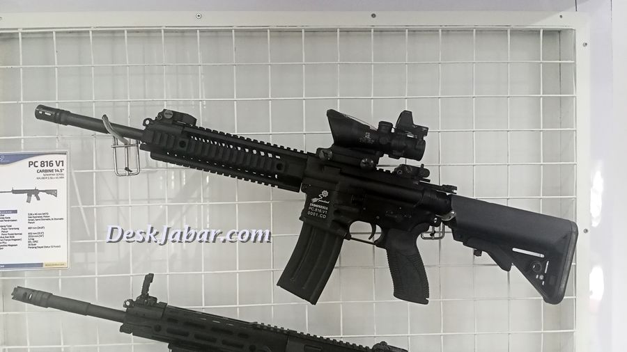 Carbine PC 816 V1 buatan PT Pindad Bandung, senjata pesaing HK416 dan M4.