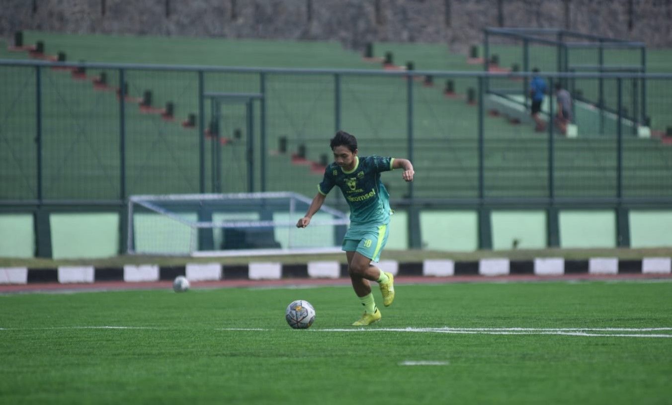 Azkri, pemain Diklat Persib yang bergabung latihan dengan Persib, 6 Januari 2023.