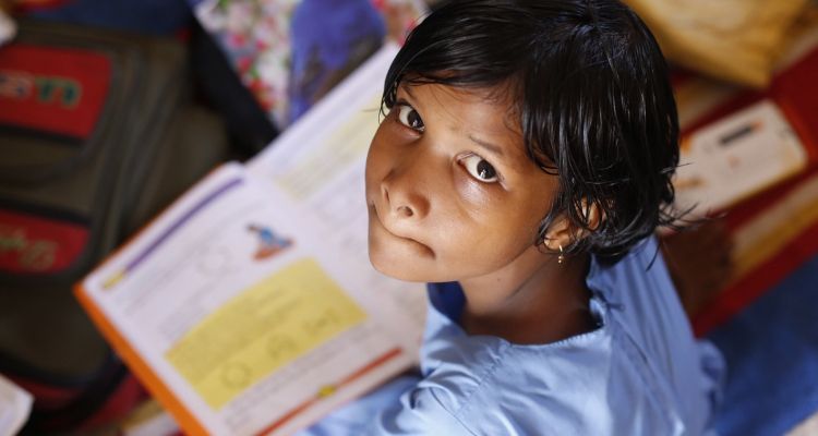 Berikut ini merupakan penjelasan terkait syarat dan cara cek penerima PKH untuk anak sekolah SD, SMP dan SMA sederajat.