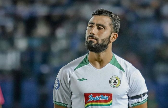 Pemain PSS Sleman, Jihad Ayoub, mengungkapkan kesannya beribadah puasa pertama kali di Indonesia dan hidangan kesukaan.