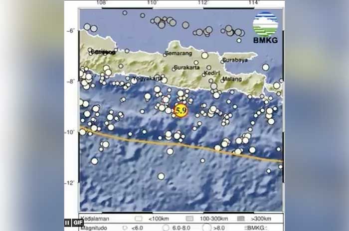 Gempa dengan magnitudo 5,6 mengguncangkan daerah Pacitan, Jawa Timur dan sekitarnya pada Senin, 9 Januari 2023 jam 19.26 WIB.