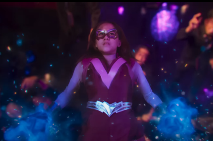 Sinopsis Virgo and the Sparklings: Adhisty Zara Jadi Superhero Muda Jagat Sinema Bumilangit