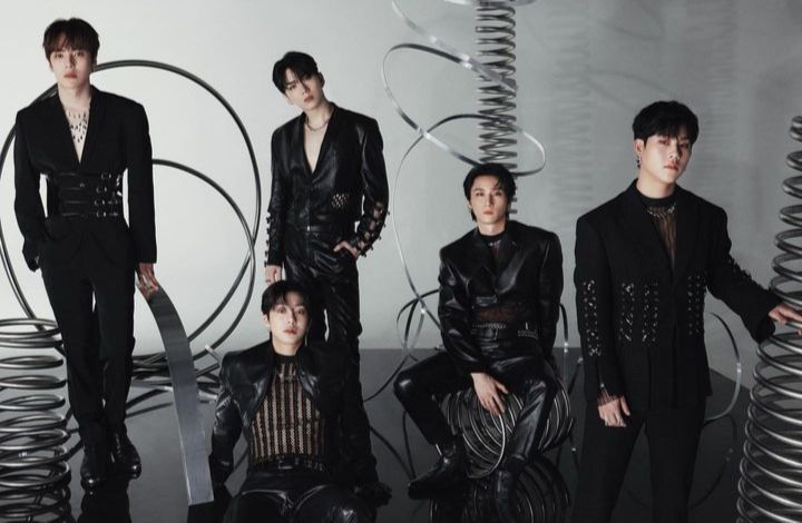 Lirik terjemahan lagu Beautiful Liar - MONSTA X.