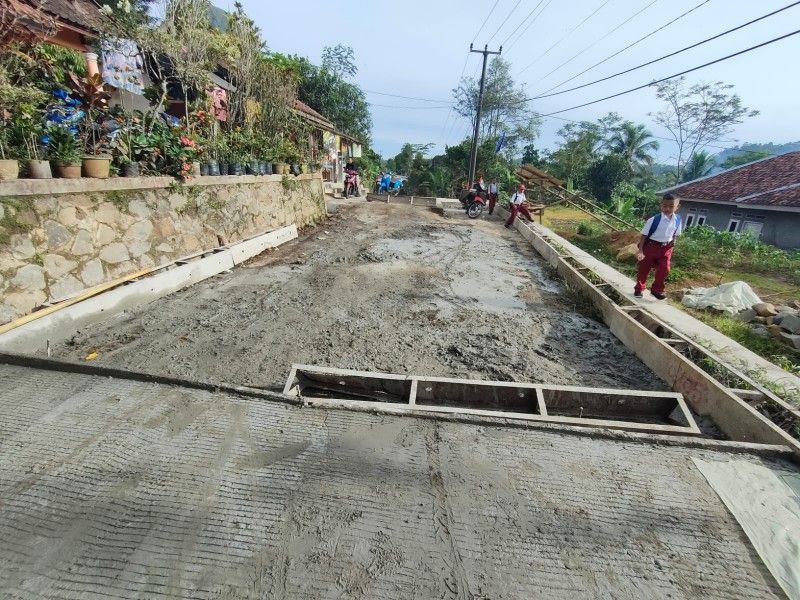 Proyek PUPR kabupaten Bogor Mengker - Gunung Batu, Kecamatan Sukamakmur, senilai hampir 4 miliar 
