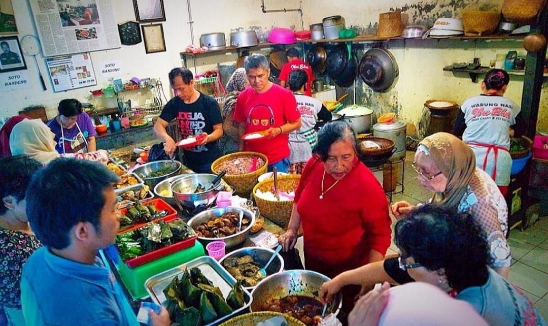 Rekomendasi 5 Wisata Kuliner Enak Bandung Di Sekitar Pasar Cihapit Yang ...