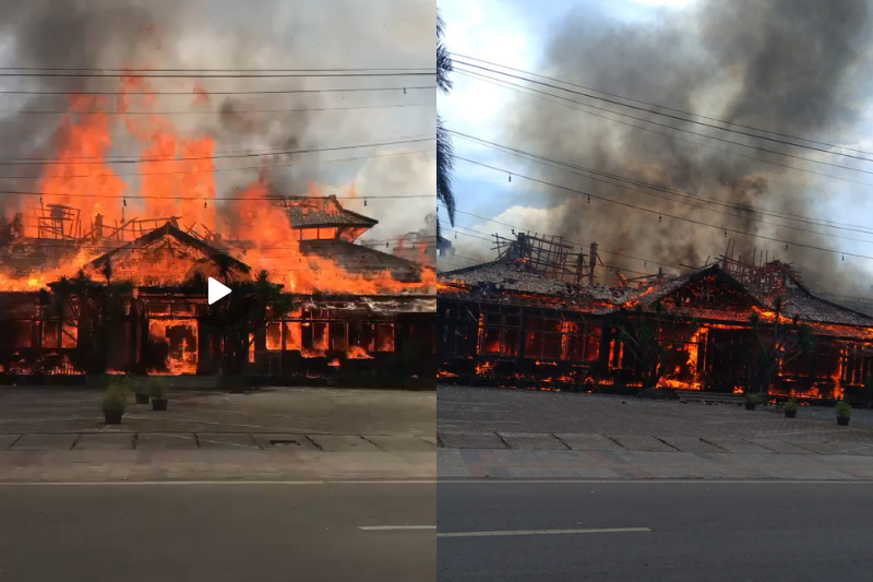 Kebakaran melanda rumah makan Ampera di daerah Rancabolang, Bandung, pada Kamis 12 Januari 2023, siang hari ini.
