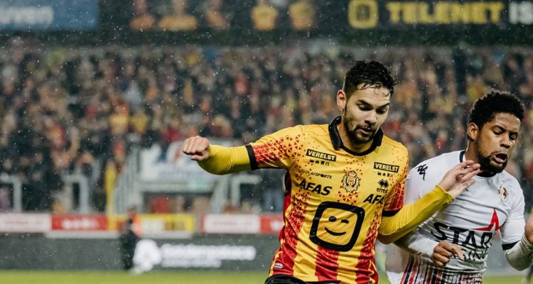 Pemain KV Mechelen, Sandy Walsh.  