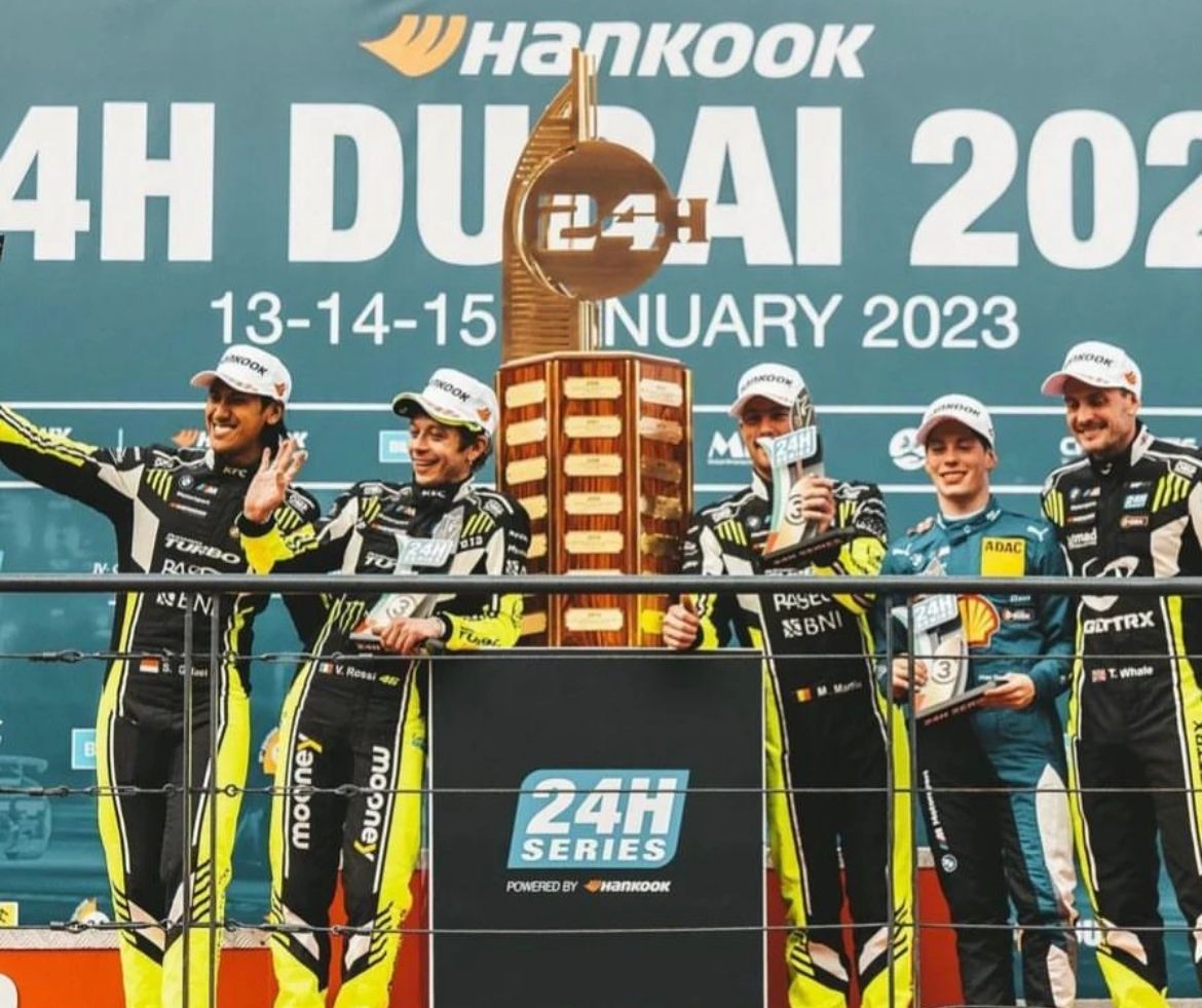 Sean Gelael meraih juara ketiga dalam kejuaraan balap internasional 24H Dubai di Dubai Autodrome, Uni Emirat Arab, Sabtu sd Minggu, 14 - 15 Januari 2023.