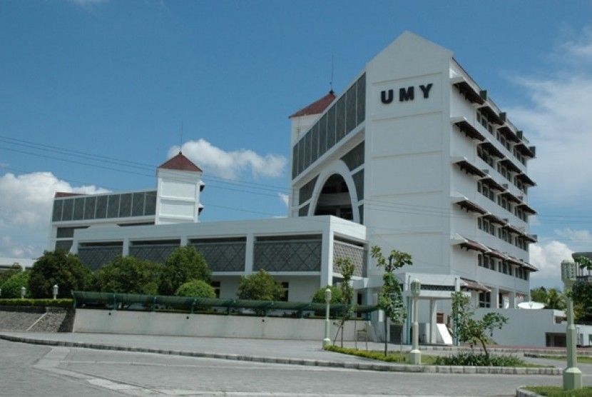 Kampus Universitas Muhammadiyah Yogyakarta. Ketahui daftar kampus swasta akreditasi A di Jogja yang memiliki biaya kuliah murah, ada yang mulai dari Rp 2 juta.