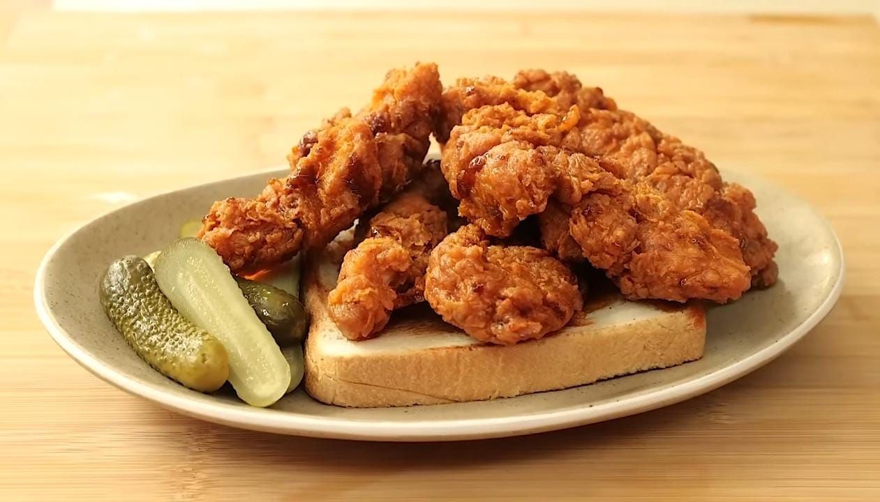 Resep Ayam Goreng Pedas Nashville Chicken, Dijamin Enak!