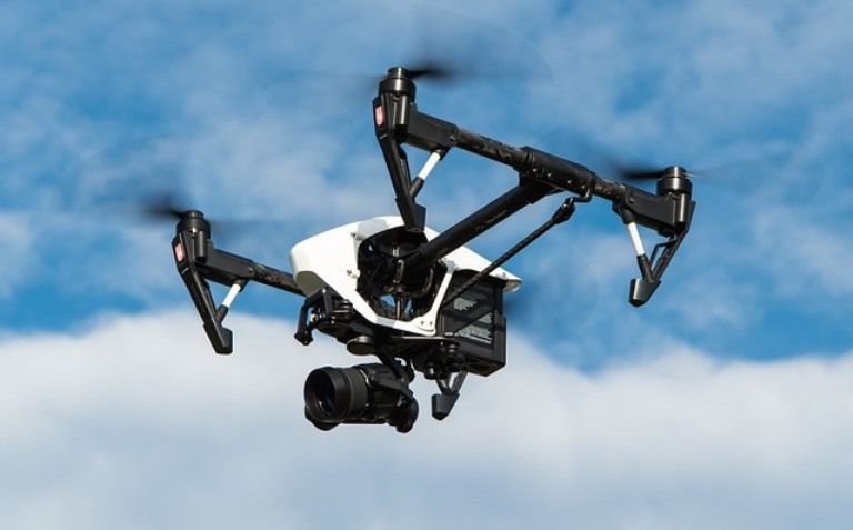 Penggunaan drone akan dipakai untuk penerbitan lalu lintas oleh Polri./Powie@Pixabay