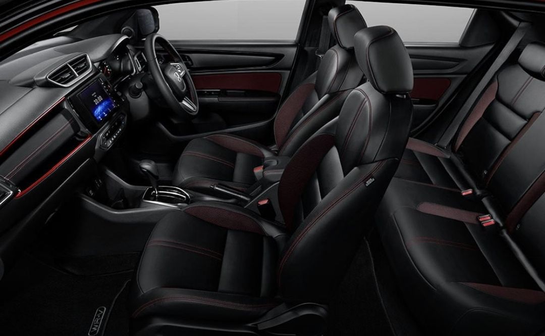 Interior Honda WRV 2023 yang siap goyang Daihatsu Rocky dan Toyota Raize