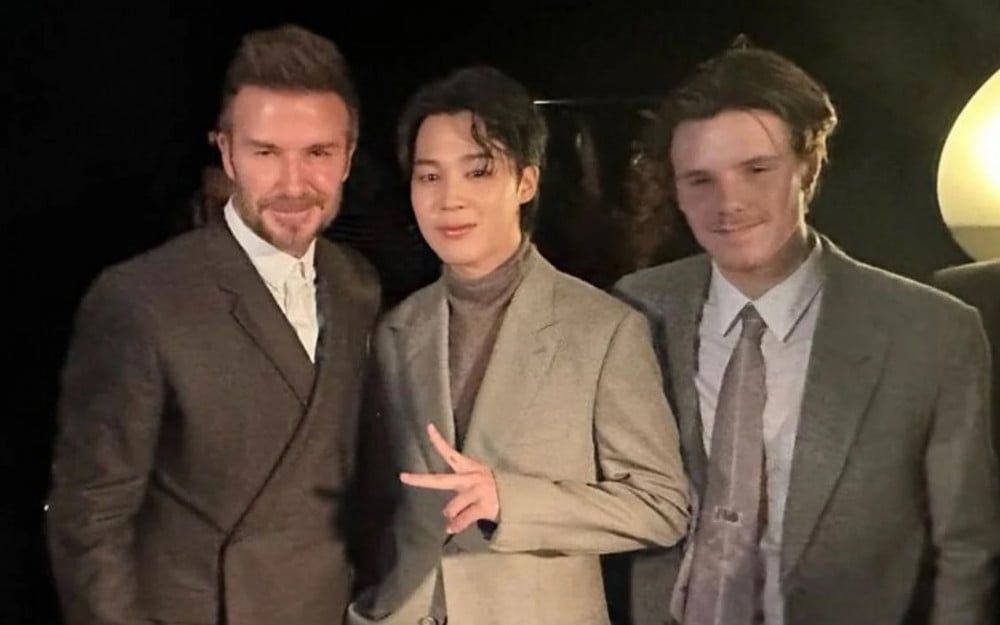 Jimin BTS bertemu dengan David Beckham di Paris.*  