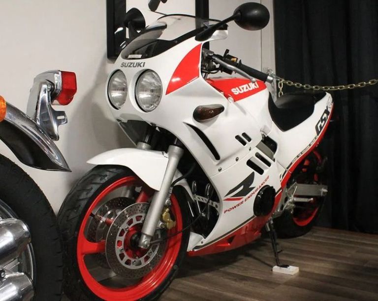 Suzuki GSX R 250