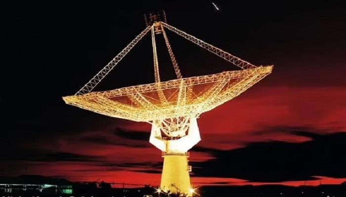 Sinyal ditangkap dengan teleskop besar di Maharashtra, India.*  