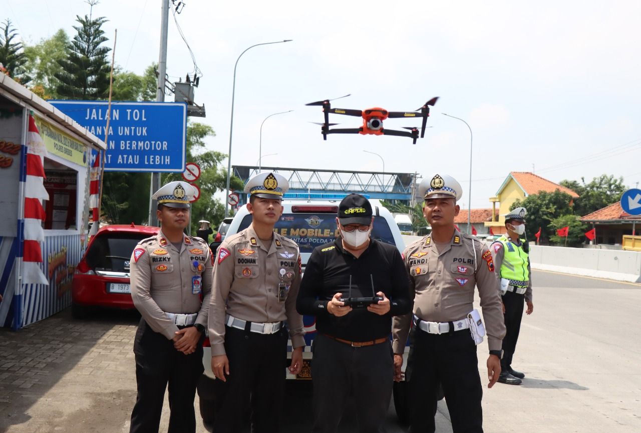 Ditlantas Polda Jateng melakukan uji coba tilang elektronik atau Electronic Traffic Law Enforcement (ETLE) di Brebes