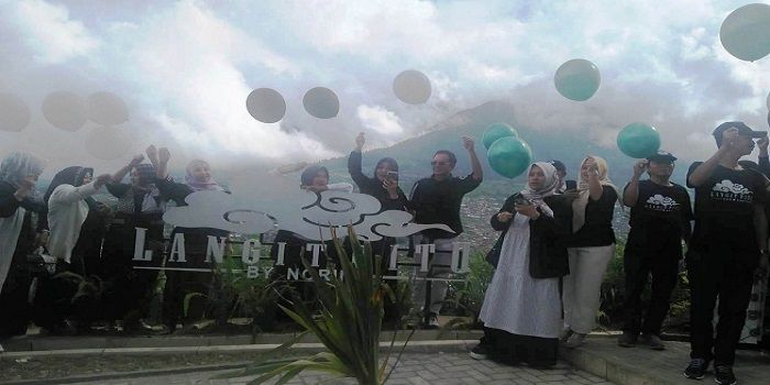 Langit Pitu, wisata kuliner kekinian nan syahdu serasa di negeri awan. Objek wisata ini berada di lereng Gunung Merbabu Selo Boyolali. (Foto: Dok. solotrust.com/jaka)