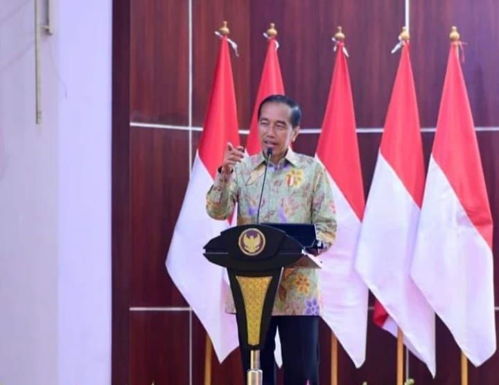  Presiden Joko Widodo (Jokowi) bereaksi atas kasus seorang ibu memberi kopi susu sachet kepada bayi yang baru berusia 7 bulan, viral dimedia sosial/Instagram@jokowi