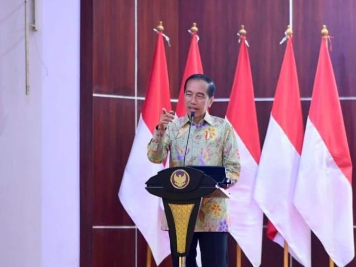 Presiden Jokowi tegas masa jabatan Kepala Desa tak ditambah menjadi 9 tahun./Instagram/@jokowi/