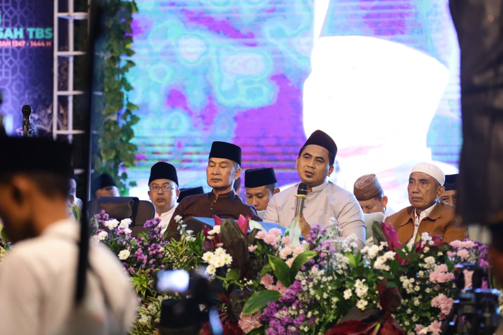 Wakil Gubernur Jawa Tengah Taj Yasin saat hadir harlah 97 Madrasah Tasywiquth Thullab Salafiyyah Kudus. Foto: Humas Pemprov Jateng 
