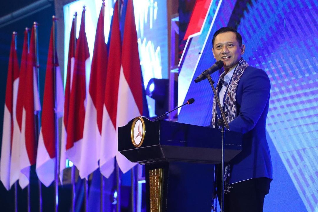 Ketua Umum Partai Demokrat AHY mengumumkan Demokrat akan mengusung Anies Baswedan sebagai capres
