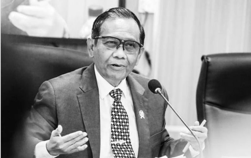Menko Polhukam Mahfud MD menilai putusan Pengadilan Negeri (PN) Jakarta Pusat pemilu ditunda salah kamar.