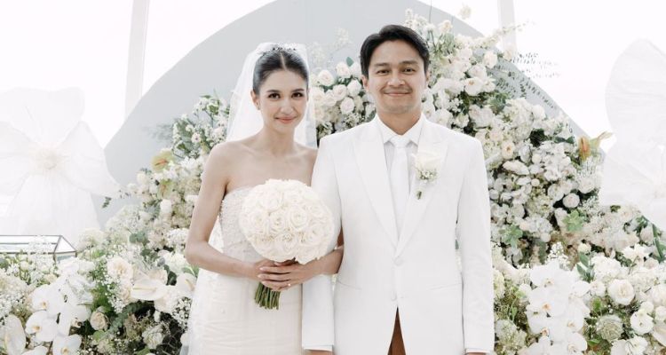 Mikha Tambayong dan Deva Mahenra umumkan pernikahan.