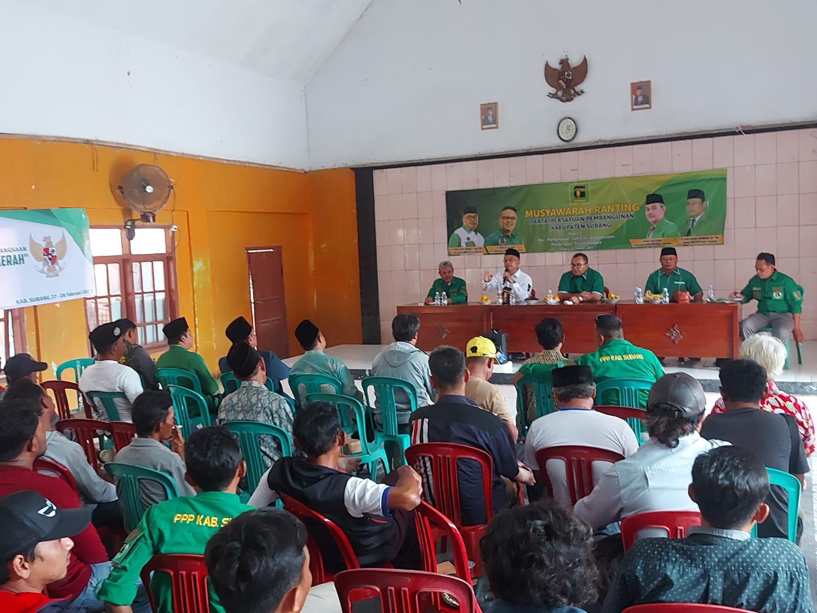 Oom Abduraham targetkan hasil Pemilu Legislatif 2024 raih tujuh kursi di DPRD Subang.